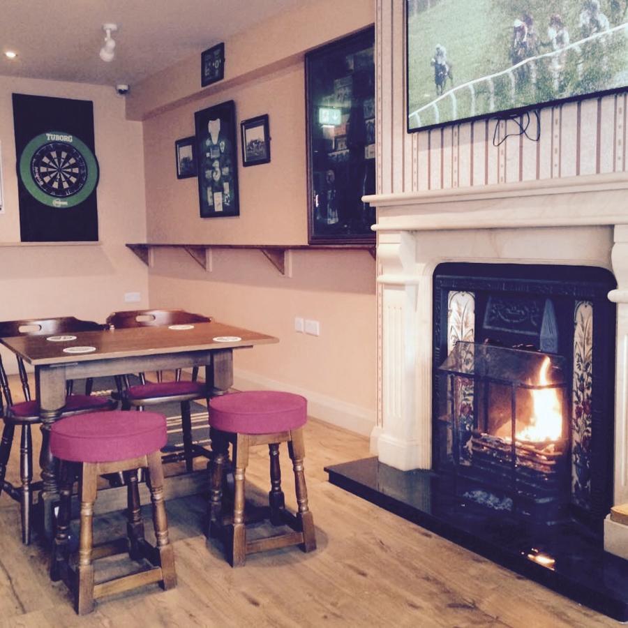The Auld Triangle Bed and Breakfast Loughrea Exteriör bild