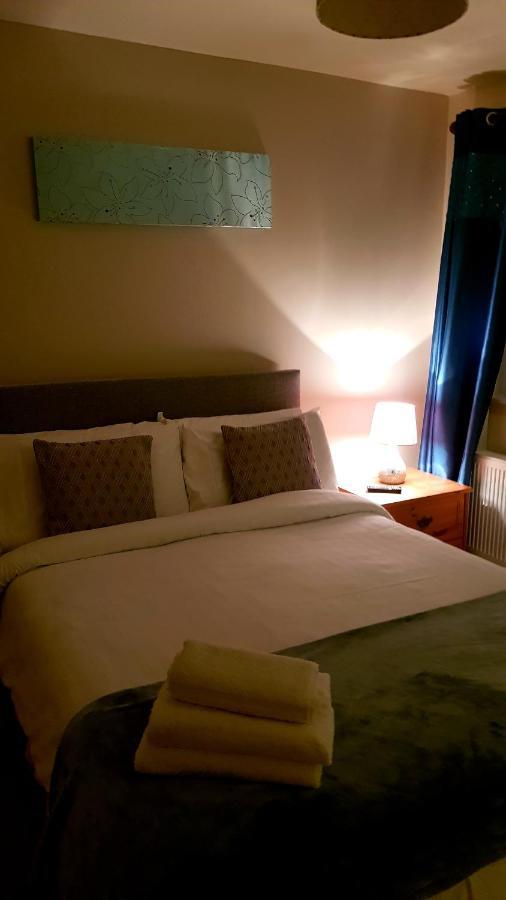 The Auld Triangle Bed and Breakfast Loughrea Exteriör bild