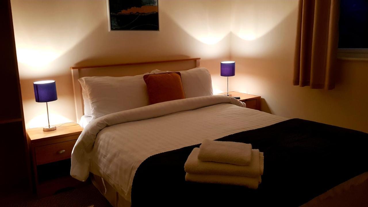 The Auld Triangle Bed and Breakfast Loughrea Exteriör bild